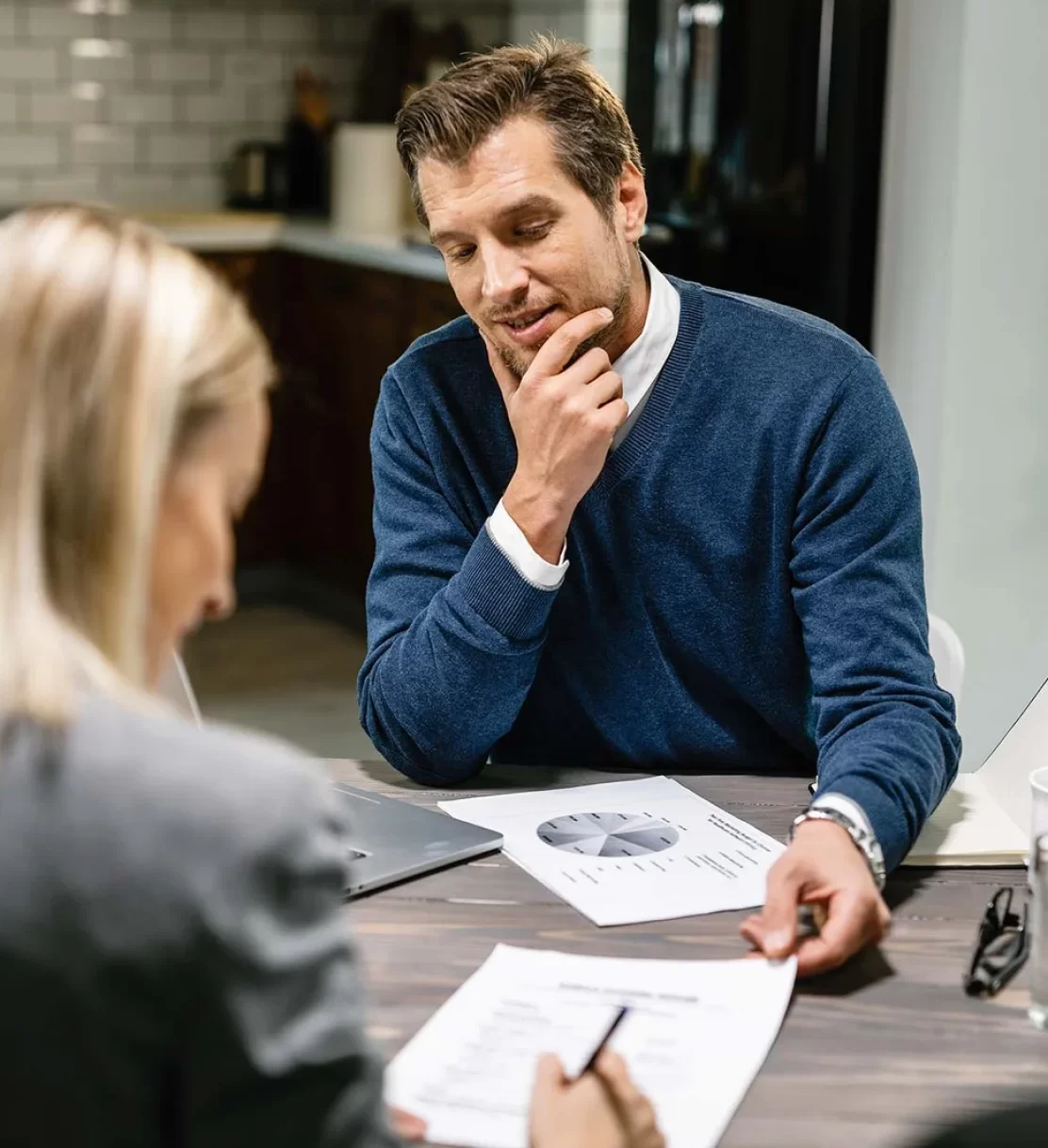 insurance-agent-and-couple-signing-a-contract